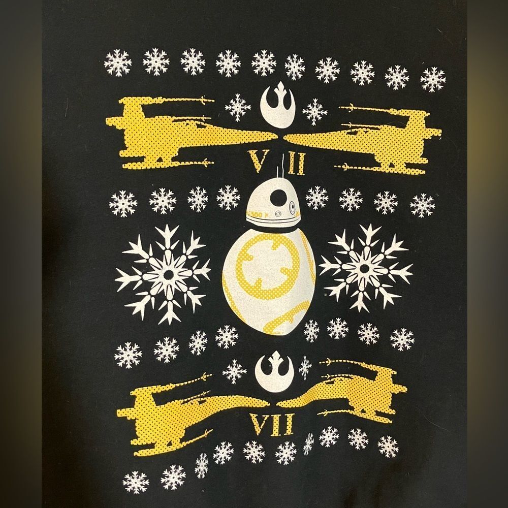 Star Wars BB8 sweatshirt, holiday themed, excellent condition, size small - Picture 4 of 4